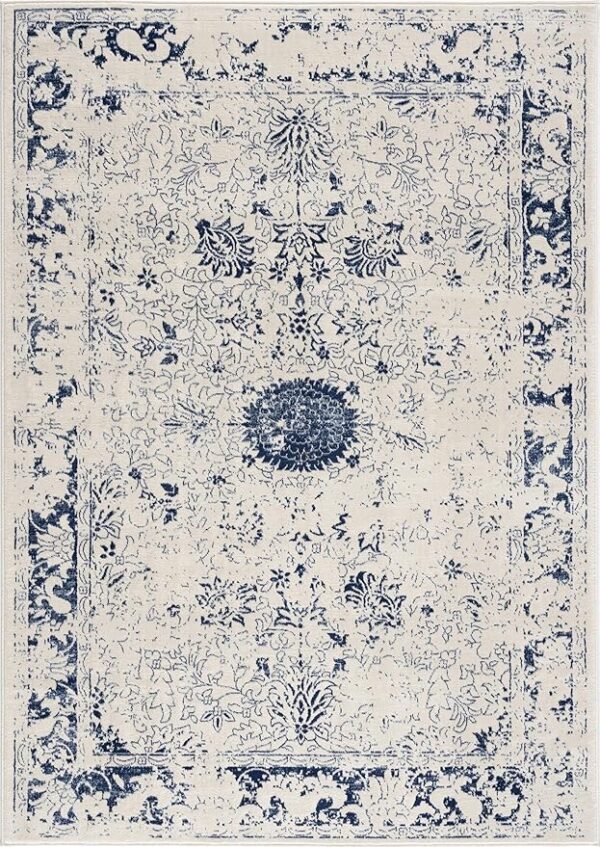 Elegant vintage floral patterned area rug