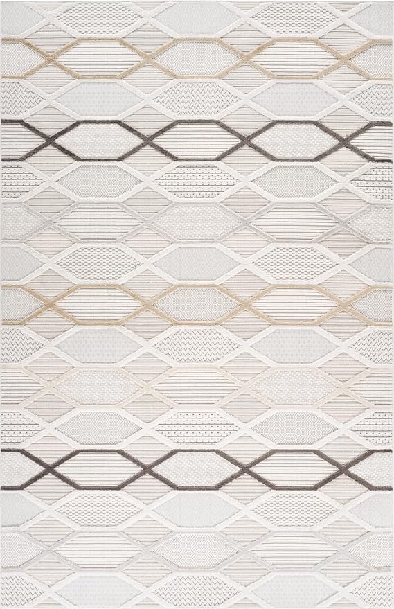 Geometric pattern rug with neutral tones