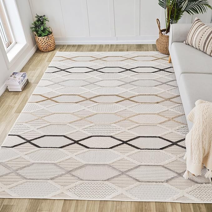 Geometric patterned rug in cozy living room