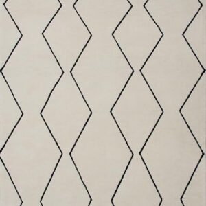 Beige rug with black zigzag pattern