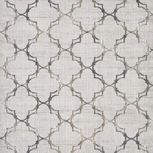 Gray rug with geometric trellis pattern