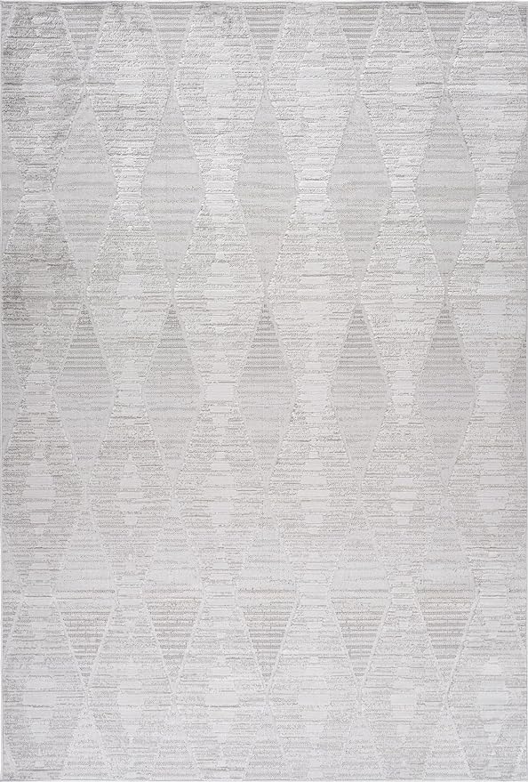 Gray geometric patterned rug with diamond shapes.